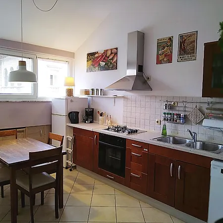 Old Town Little Apartment *